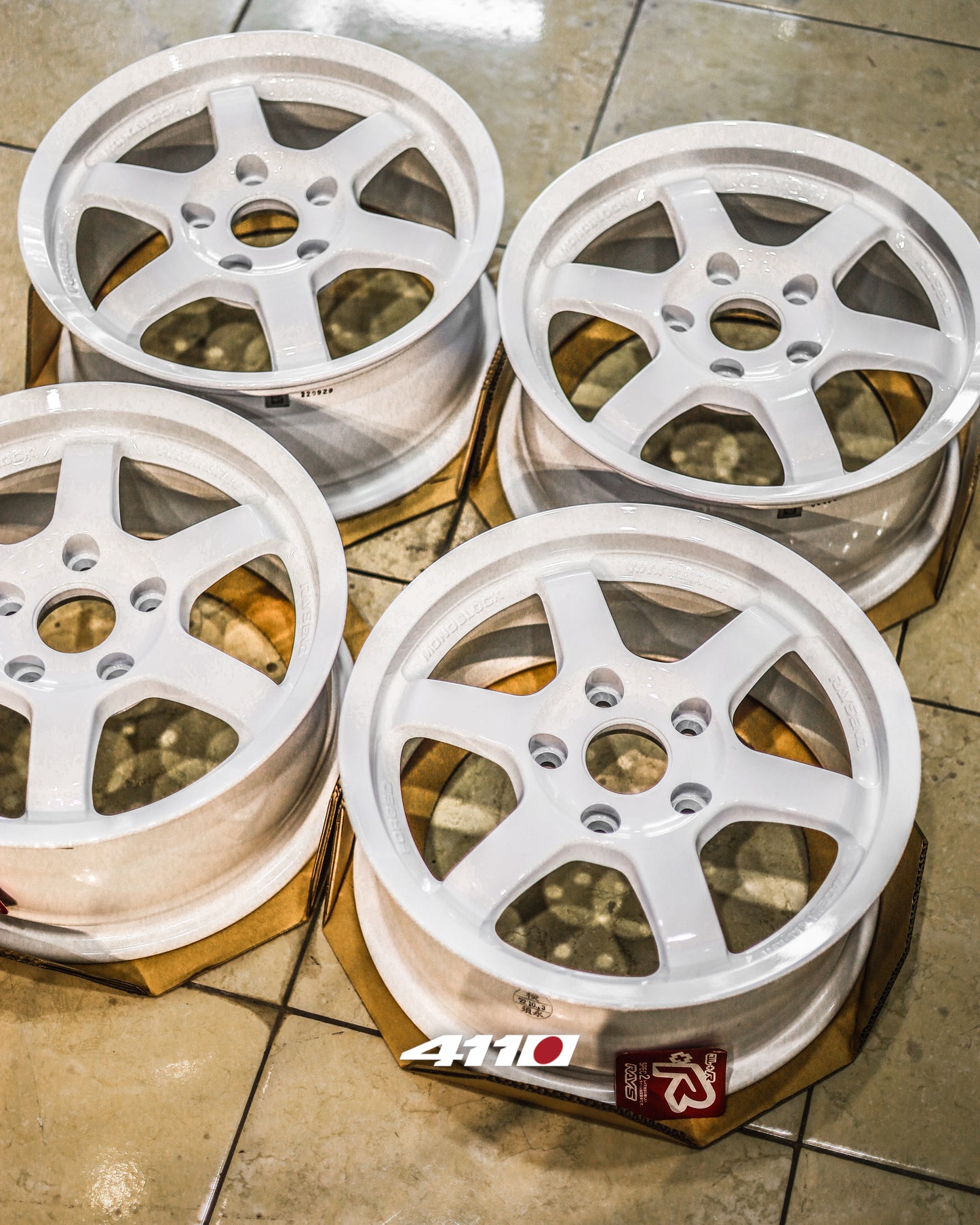 Volk Rays TE37 Gravel 15x7 ET35 5x114.3 Dash White